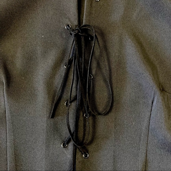 Frederick’s of Hollywood. Size 4. Lace-up Jacket. - Picture 5 of 12